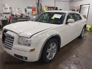 2006 Chrysler 300 Touring with VIN 2C3LK53G76H518015, listed as a IAAI auction lot 41440502 with 117,789 mi miles. Bid and sale history available at carsss.com. Image 17.