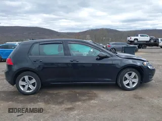2017 Volkswagen Golf S z VIN 3VW217AU7HM039027, wystawiony jako IAAI lot #42047785 z przebiegiem 93 999 mil mil oraz . Historia ofert i sprzedaży dostępna na DreamBid. Obrazek 13.