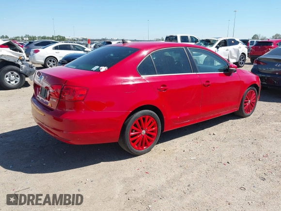 2011 Volkswagen Jetta SEL with VIN 3VWLX7AJ2BM377936, listed as a IAAI auction lot 41758563 with 171,633 mi miles and . Bid and sale history available at DreamBid. Image 4.