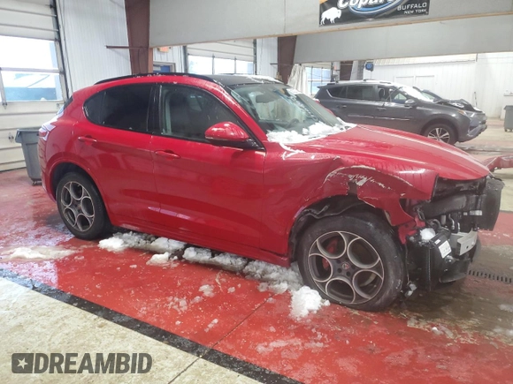 2020 Alfa Romeo Stelvio Sport with VIN ZASPAKAN3L7C88777, listed as a Copart auction lot 59322774 with 43,281 mi miles and Non Repairable. Bid and sale history available at carsss.com. Image 4.