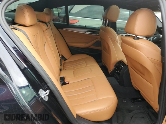 2020 BMW 5 Series z VIN WBAJB1C04LCD27469, wystawiony jako Copart lot #85962264 z przebiegiem 112 807 mil mil oraz Czysty tytuł • Clean title. Historia ofert i sprzedaży dostępna na DreamBid. Obrazek 10.