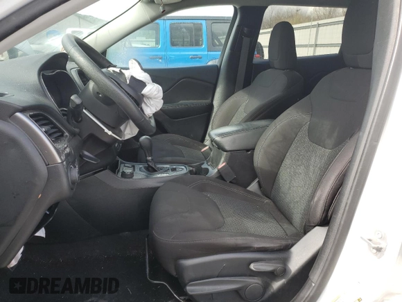 2019 Jeep Cherokee Latitude with VIN 1C4PJMCB4KD367480, listed as a Copart auction lot 49639655 with 54,508 mi miles and Salvage title. Bid and sale history available at DreamBid. Image 7.