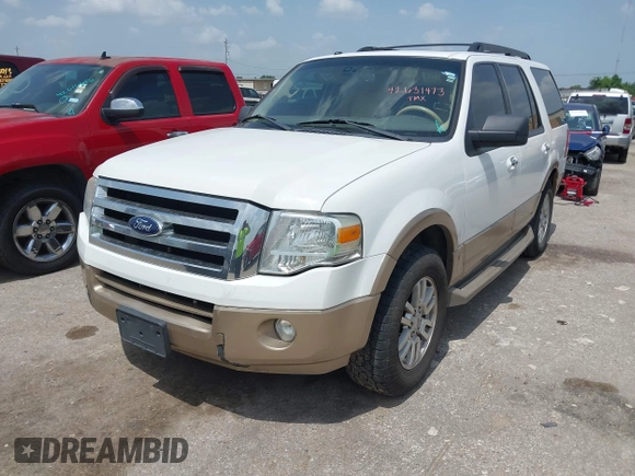 2014 Ford Expedition XLT with VIN 1FMJU1H51EEF11950, listed as a IAAI auction lot 42631473 with 215,572 mi miles and . Bid and sale history available at DreamBid. Image 17.
