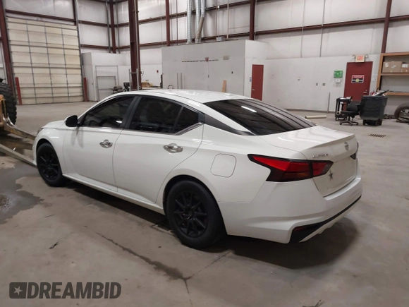 2019 Nissan Altima S with VIN 1N4BL4BV9KC239599, listed as a IAAI auction lot 41975983 with 115,245 mi miles and . Bid and sale history available at carsss.com. Image 3.