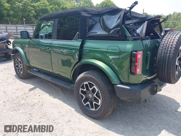 2024 Ford Bronco Outer Banks z VIN 1FMEE8BPXRLA06492, wystawiony jako IAAI lot #42365356 z przebiegiem 17 565 mil mil oraz . Historia ofert i sprzedaży dostępna na DreamBid. Obrazek 3.