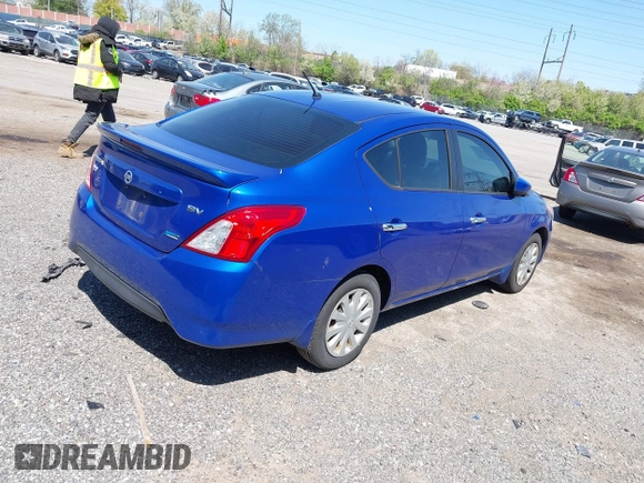 2015 Nissan Versa S Plus with VIN 3N1CN7AP5FL829096, listed as a IAAI auction lot 42036416 with 170,747 mi miles. Bid and sale history available at carsss.com. Image 4.