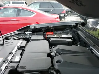 2024 Chevrolet Colorado 4WD ZR2 z VIN 1GCPTFEK7R1153937, wystawiony jako IAAI lot #41637648 z przebiegiem 5 862 mil mil oraz . Historia ofert i sprzedaży dostępna na DreamBid. Obrazek 19.