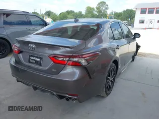 2022 Toyota Camry SE with VIN 4T1T11AK6NU639527, listed as a IAAI auction lot 42092828 with 65,420 mi miles and . Bid and sale history available at DreamBid. Image 4.
