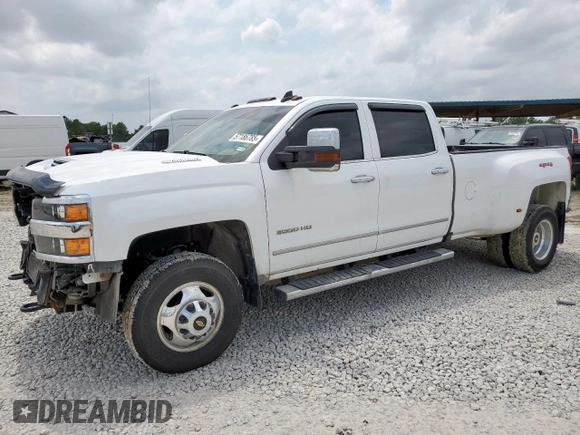 2019 Chevrolet Silverado 3500HD LTZ z VIN 1GC4KXEYXKF162334, wystawiony jako Copart lot #57186785 z przebiegiem 129 564 mil mil oraz Szkoda całkowita • Salvage title. Historia ofert i sprzedaży dostępna na DreamBid. Obrazek 1.