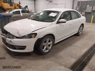 2015 Volkswagen Passat 1.8T Limited Edition with VIN 1VWAS7A38FC070298, listed as a IAAI auction lot 41620994 with 141,076 mi miles. Bid and sale history available at carsss.com. Image 17.
