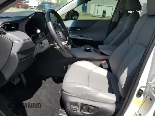 2022 Toyota Venza LE with VIN JTEAAAAH8NJ100095, listed as a Copart auction lot 70317423 with 8,053 mi miles. Bid and sale history available at carsss.com. Image 7.