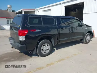 2013 Toyota Tundra z VIN 5TFDY5F16DX292418, wystawiony jako IAAI lot #41531030 z przebiegiem 236 555 mil mil oraz . Historia ofert i sprzedaży dostępna na DreamBid. Obrazek 4.