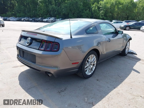 2014 Ford Mustang V6 с VIN 1ZVBP8AM5E5288545, выставлен на аукционе IAAI как лот 42494613 с пробегом 80 897 миль миль и . История ставок и продаж доступна на DreamBid. Изображение 4.