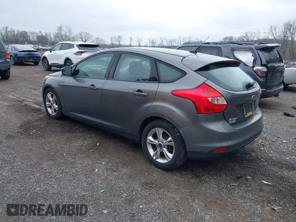 2014 Ford Focus SE with VIN 1FADP3K28EL313161, listed as a IAAI auction lot 42017640 with 111,962 mi miles. Bid and sale history available at carsss.com. Image 3.