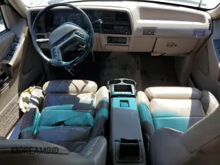 1993 Ford Explorer Eddie Bauer с VIN 1FMDU34X3PUA92606, выставлен на аукционе Copart как лот 57672895 с пробегом 72 606 миль миль и Списание • Salvage title. История ставок и продаж доступна на DreamBid. Изображение 8.