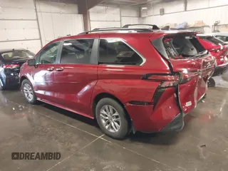 2022 Toyota Sienna XLE with VIN 5TDJRKEC2NS123067, listed as a IAAI auction lot 39982057 with 70,236 mi miles and . Bid and sale history available at DreamBid. Image 3.