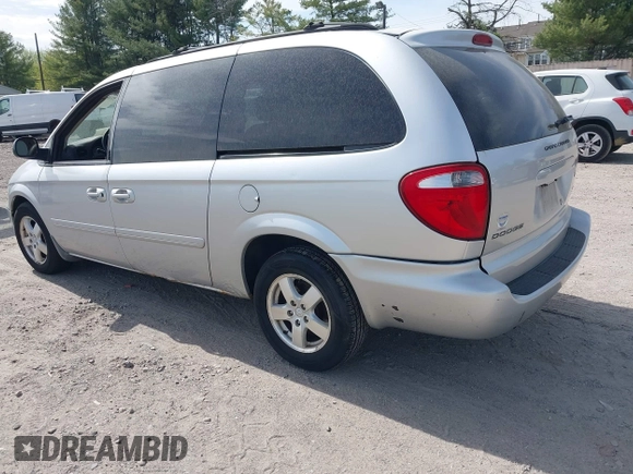 2007 Dodge Grand Caravan SXT with VIN 2D4GP44L87R155503, listed as a IAAI auction lot 42102903 with 92,673 mi miles and . Bid and sale history available at DreamBid. Image 3.