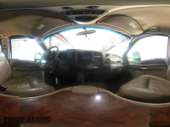 2001 Ford Excursion Limited с VIN 1FMSU43F81EC39431, выставлен на аукционе IAAI как лот 41298572 с пробегом 235 506 миль миль и . История ставок и продаж доступна на DreamBid. Изображение 20.
