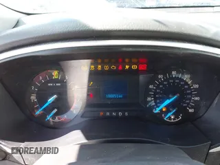 2016 Ford Fusion S z VIN 1FA6P0G73G5125666, wystawiony jako IAAI lot #41973151 z przebiegiem 100 851 mil mil oraz . Historia ofert i sprzedaży dostępna na DreamBid. Obrazek 7.