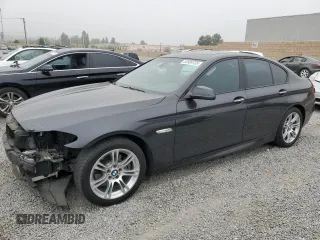 2011 BMW 5 Series 528i with VIN WBAFR1C57BDS35260, listed as a Copart auction lot 52989735 with 194,734 mi miles and Salvage Title. Bid and sale history available at carsss.com. Image 1.