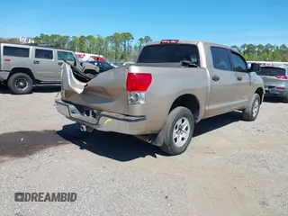 2008 Toyota Tundra z VIN 5TBEV54188S477123, wystawiony jako IAAI lot #41883120 z przebiegiem 208 768 mil mil oraz . Historia ofert i sprzedaży dostępna na DreamBid. Obrazek 4.