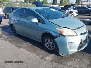 2013 Toyota Prius One with VIN JTDKN3DU3D5660051, listed as a IAAI auction lot 41959625 with 188,017 mi miles. Bid and sale history available at carsss.com. Image 1.