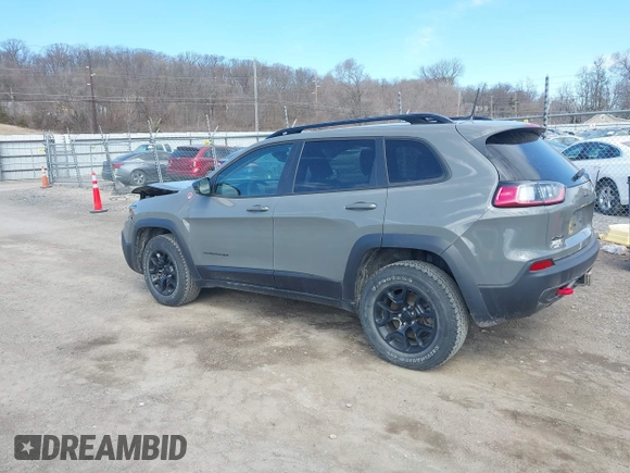 2022 Jeep Cherokee Trailhawk with VIN 1C4PJMBX5ND541929, listed as a IAAI auction lot 41815823 with 68,112 mi miles and . Bid and sale history available at DreamBid. Image 3.
