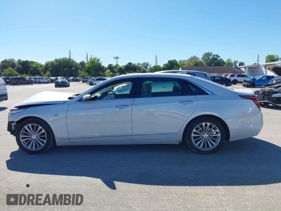 2017 Cadillac CT6 RWD with VIN 1G6KA5RX3HU158908, listed as a IAAI auction lot 41824432 with 71,052 mi miles. Bid and sale history available at carsss.com. Image 14.