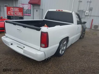 2006 Chevrolet Silverado 1500 LS with VIN 1GCEC14V36Z284351, listed as a IAAI auction lot 41370473 with 1 mi miles. Bid and sale history available at carsss.com. Image 4.