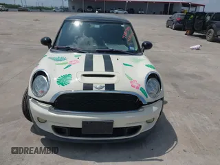2012 MINI Hardtop S with VIN WMWSV3C54CTY17815, listed as a IAAI auction lot 42061906 with 72,393 mi miles and . Bid and sale history available at DreamBid. Image 6.