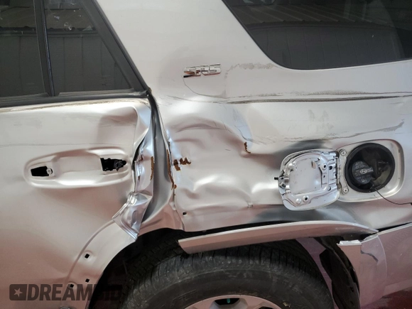 2019 Toyota 4Runner SR5 с VIN JTEZU5JR0K5206037, выставлен на аукционе Copart как лот 67042064 с пробегом Не указан миль и На запчасти • Non repairable. История ставок и продаж доступна на DreamBid. Изображение 13.