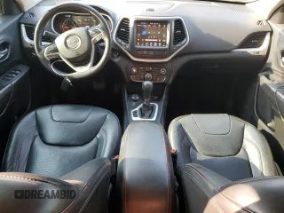 2015 Jeep Cherokee Trailhawk z VIN 1C4PJMBS6FW652001, wystawiony jako Copart lot #62344785 z przebiegiem 165 473 mil mil oraz Szkoda całkowita • Salvage title. Historia ofert i sprzedaży dostępna na DreamBid. Obrazek 8.