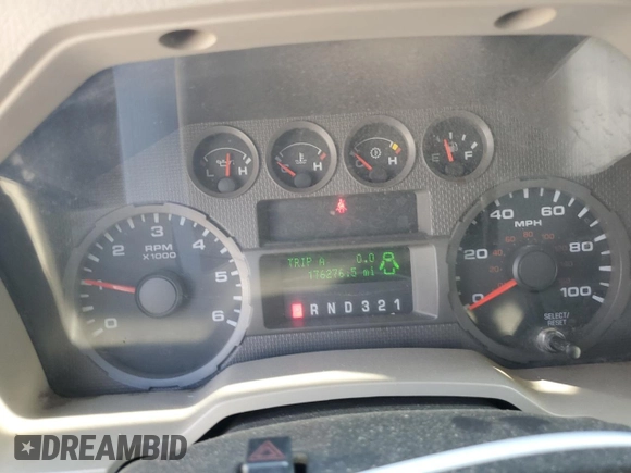 2008 Ford F-250 XL with VIN 1FTSW20588EC04221, listed as a Copart auction lot 55521315 with 176,276 mi miles and Salvage title. Bid and sale history available at DreamBid. Image 9.