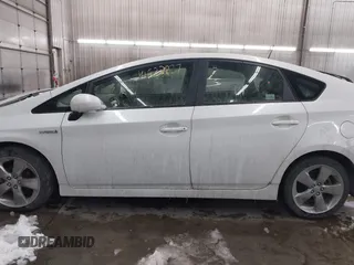 2013 Toyota Prius One with VIN JTDKN3DU5D5609960, listed as a IAAI auction lot 41533827 with 231,754 mi miles. Bid and sale history available at carsss.com. Image 14.