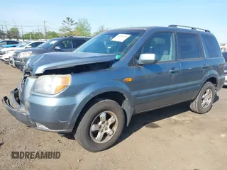 2007 Honda Pilot EX z VIN 2HKYF18427H503847, wystawiony jako IAAI lot #42160433 z przebiegiem 139 558 mil mil oraz . Historia ofert i sprzedaży dostępna na DreamBid. Obrazek 2.