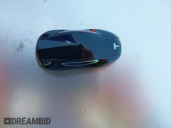 2016 Tesla Model S 90D с VIN 5YJSA1E26GF120631, выставлен на аукционе IAAI как лот 42249326 с пробегом 84 491 миль миль и . История ставок и продаж доступна на DreamBid. Изображение 11.