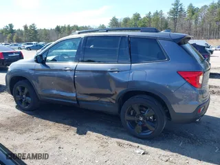 2021 Honda Passport Elite with VIN 5FNYF8H08MB011467, listed as a IAAI auction lot 41929708 with 34,106 mi miles. Bid and sale history available at carsss.com. Image 14.
