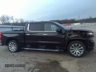 2020 Chevrolet Silverado 1500 High Country with VIN 3GCUYHET8LG273151, listed as a IAAI auction lot 41358870 with 121,265 mi miles. Bid and sale history available at carsss.com. Image 13.