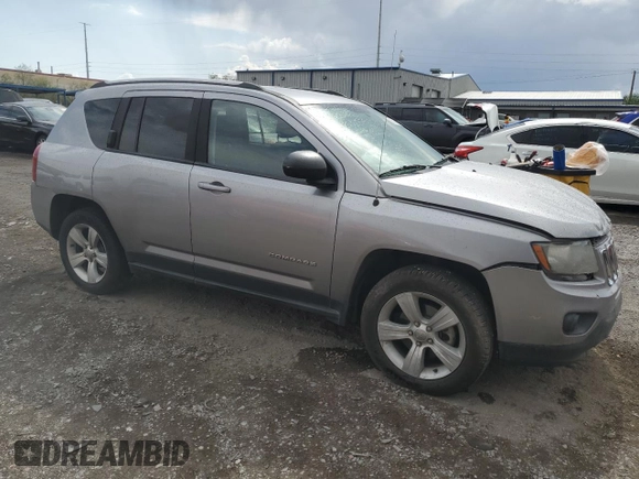 2016 Jeep Compass Sport with VIN 1C4NJCBA5GD612112, listed as a Copart auction lot 60039395 with 154,860 mi miles and Salvage title. Bid and sale history available at DreamBid. Image 4.