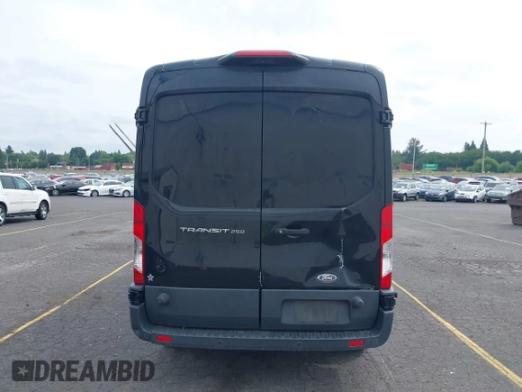 2018 Ford Transit с VIN 1FTYR2CM3JKB37717, выставлен на аукционе IAAI как лот 42561064 с пробегом 102 036 миль миль и . История ставок и продаж доступна на DreamBid. Изображение 16.