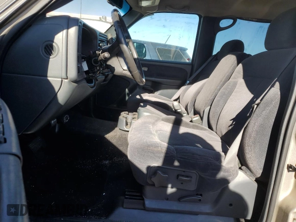 2001 Chevrolet Silverado 3500 LS with VIN 1GCJK33G71F148492, listed as a Copart auction lot 81808714 with 114,563 mi miles and Salvage Title. Bid and sale history available at carsss.com. Image 7.