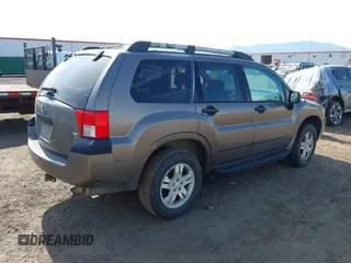 2005 Mitsubishi Endeavor LS with VIN 4A4MN21S75E007593, listed as a IAAI auction lot 42489979 with 198,294 mi miles and . Bid and sale history available at DreamBid. Image 4.