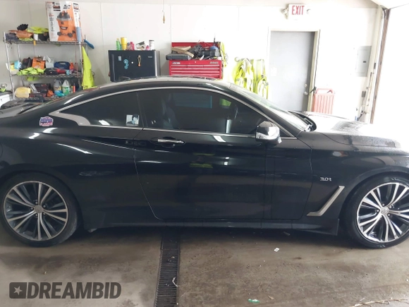 2018 Infiniti Q60 Luxe with VIN JN1EV7EK3JM340105, listed as a IAAI auction lot 41398824 with 62,722 mi miles and . Bid and sale history available at carsss.com. Image 13.