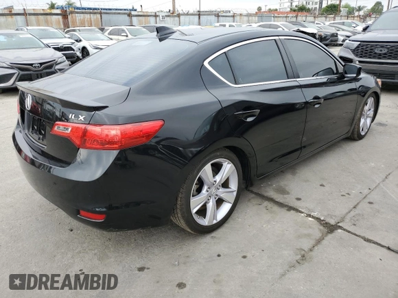 2015 Acura ILX Premium z VIN 19VDE2E58FE000338, wystawiony jako Copart lot #58995085 z przebiegiem 139 433 mil mil oraz Szkody całkowita. Historia ofert i sprzedaży dostępna na DreamBid. Obrazek 3.