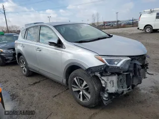 2018 Toyota RAV4 XLE with VIN 2T3WFREV0JW446843, listed as a Copart auction lot 47188365 with 102,482 mi miles and Salvage Title. Bid and sale history available at carsss.com. Image 4.