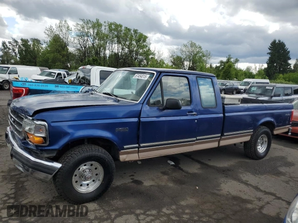 1996 Ford F-150 z VIN 1FTEX14H8TKA28287, wystawiony jako Copart lot #57454015 z przebiegiem 153 005 mil mil oraz Szkoda całkowita • Salvage title. Historia ofert i sprzedaży dostępna na DreamBid. Obrazek 1.
