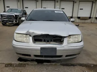 2000 Volkswagen Jetta GLS z VIN 3VWSA29M7YM192109, wystawiony jako Copart lot #72888334 z przebiegiem 195 082 mil mil oraz Szkoda całkowita • Salvage title. Historia ofert i sprzedaży dostępna na DreamBid. Obrazek 5.