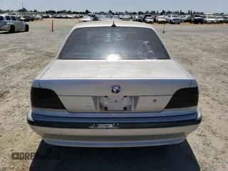 2001 BMW 7 Series 740iL z VIN WBAGH83431DP27614, wystawiony jako Copart lot #58605845 z przebiegiem Nie podano mil oraz Czysty tytuł • Clean title. Historia ofert i sprzedaży dostępna na DreamBid. Obrazek 6.