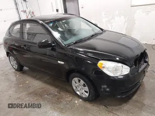 2011 Hyundai Accent GS z VIN KMHCM3AC5BU195564, wystawiony jako IAAI lot #40705452 z przebiegiem 59 558 mil mil oraz . Historia ofert i sprzedaży dostępna na DreamBid. Obrazek 1.