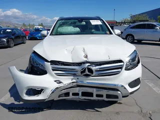 2019 Mercedes-Benz GLC 300 z VIN WDC0G4JB9K1000816, wystawiony jako IAAI lot #42257004 z przebiegiem 55 034 mil mil oraz . Historia ofert i sprzedaży dostępna na DreamBid. Obrazek 12.